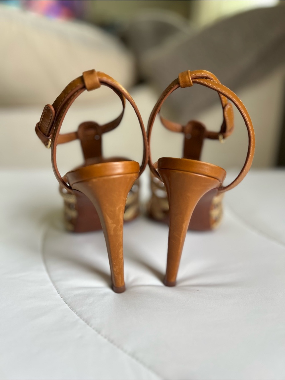 Tory Burch Leather Charlene Women's Tan and Gold Gladiator Heel Sandals size 7.5 - Picture 4 of 9